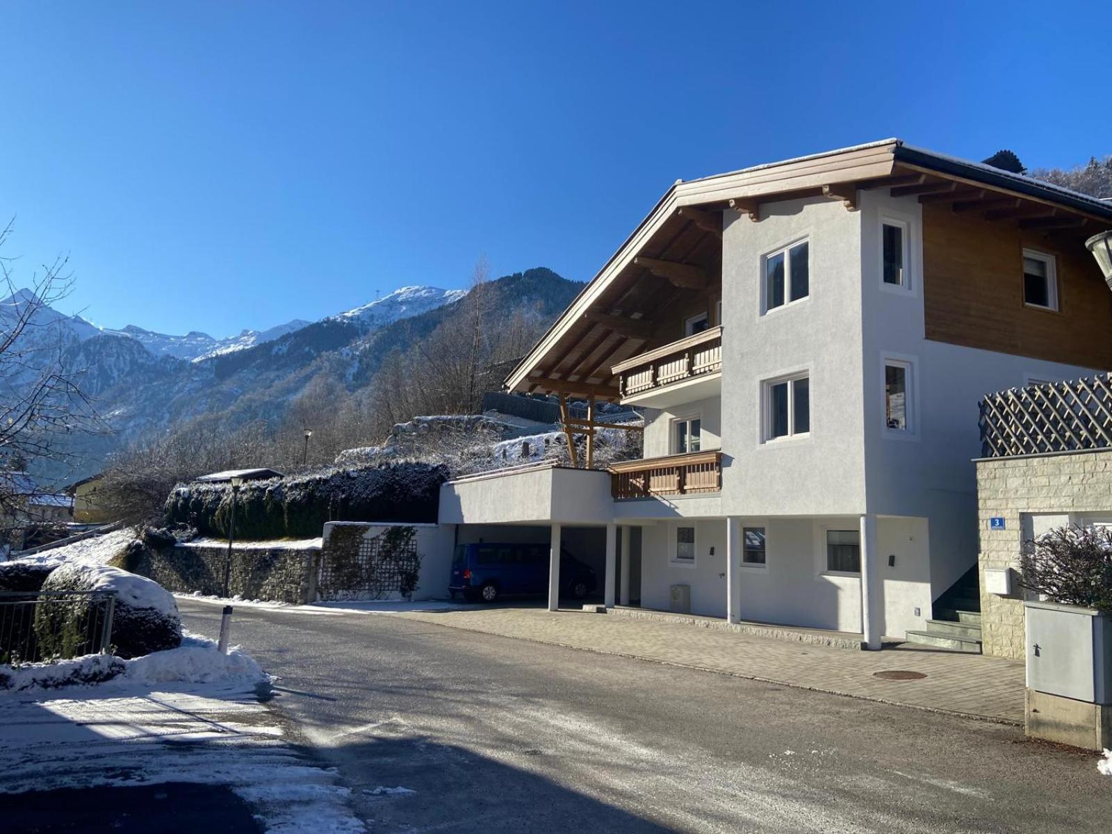 Haus Almkreek Apartment Kaprun Exterior photo